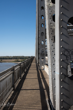 This is one of the few pedestrian bridges crossing the Mississippi River.